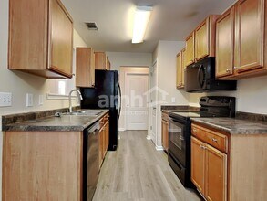 134 Aquinnah Dr in Pooler, GA - Building Photo - Building Photo