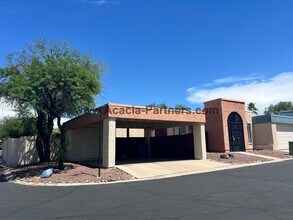 3264 N Little Horse Dr in Tucson, AZ - Building Photo - Building Photo