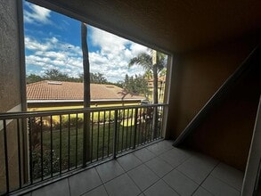 3615 NW Mediterranean Ln, Unit 13205 in Jensen Beach, FL - Building Photo - Building Photo