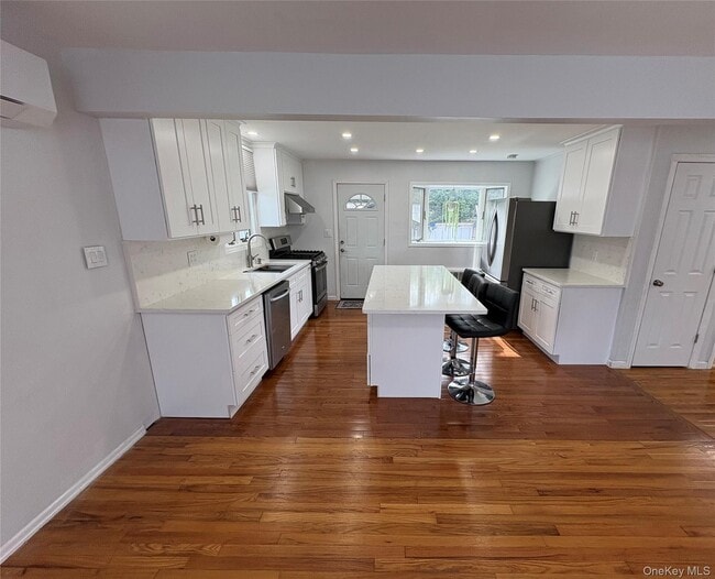 property at 37 Bainbridge Ave