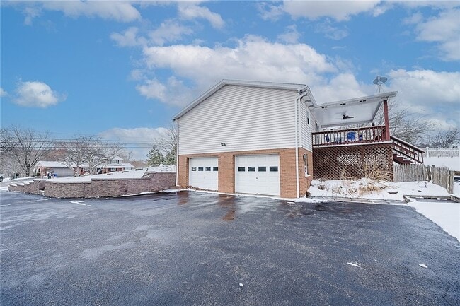 979 Barclay Rd in Indiana, PA - Building Photo - Building Photo