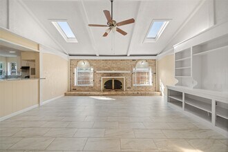 19218 Enchanted Oaks Dr in Spring, TX - Building Photo - Building Photo