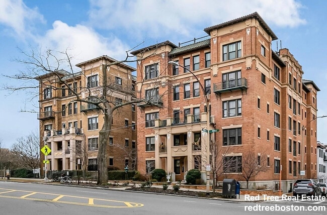 property at 452 Park Dr