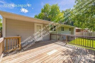 7130 Holdrege St in Lincoln, NE - Building Photo - Building Photo