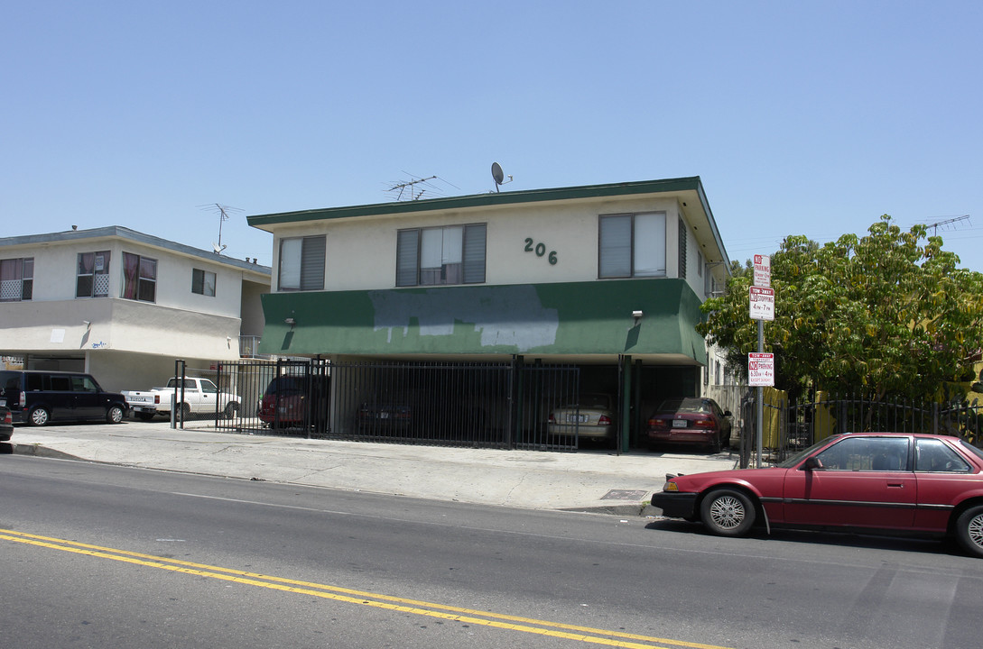 206 N Normandie Ave in Los Angeles, CA - Foto de edificio