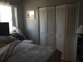 790 Hyde Park, Unit 27 in Boston, MA - Building Photo - Building Photo