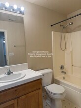 10613 Hidden Grove Cir in Stockton, CA - Building Photo - Building Photo