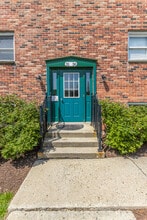 Hillside Apartments in New Milford, CT - Building Photo - Building Photo