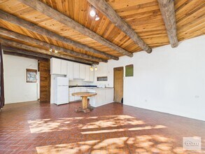 10 Metate Way in Santa Fe, NM - Building Photo - Building Photo