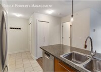 35 Richard Ct SW in Calgary, AB - Building Photo - Building Photo