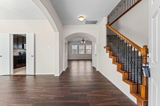 13310 Cypress Palms Court in Cypress, TX - Foto de edificio - Building Photo