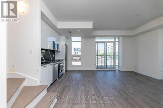 TH11-T871 SHEPPARD Ave in Toronto, ON - Building Photo - Building Photo