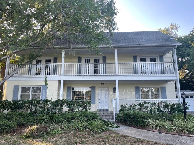 6425 Lake Shore Dr N in St. Petersburg, FL - Building Photo