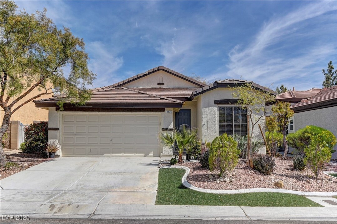 10876 Scamadella St in Las Vegas, NV - Foto de edificio