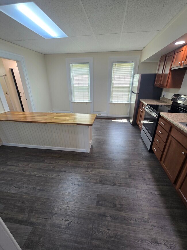 29 W Main St, Unit 101 in Canisteo, NY - Foto de edificio - Building Photo