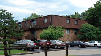 5121-5202 25th Ave Ct in Moline, IL - Building Photo
