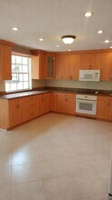 11480 Tara Dr in Plantation, FL - Building Photo - Building Photo