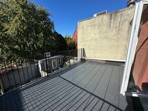 101 Pioneer St in Brooklyn, NY - Building Photo - Building Photo