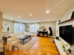 2 Aramon St in Boston, MA - Building Photo - Building Photo
