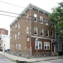 119 Sherman Ave in Jersey City, NJ - Building Photo - Building Photo