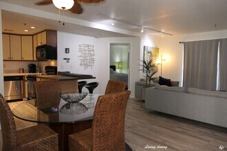 2700 Lawrence Crossley Rd in Palm Springs, CA - Building Photo - Building Photo