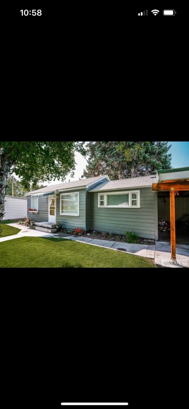 2910 E Lincoln Rd in Idaho Falls, ID - Building Photo - Building Photo