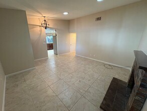 2661 Yuma Cir in Sacramento, CA - Building Photo - Building Photo