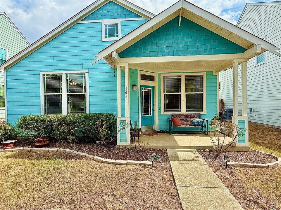 506 Shadow Point in San Marcos, TX - Building Photo