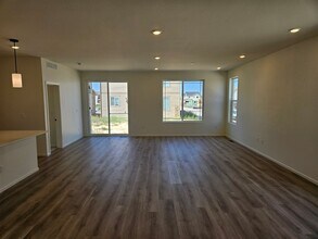 20765 E 57th Dr in Aurora, CO - Building Photo - Building Photo