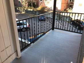 15 Short St, Unit 3 in Brookline, MA - Building Photo - Building Photo