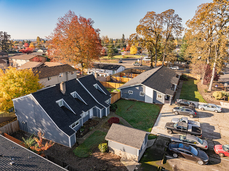 4006 Satter Dr NE in Salem, OR - Building Photo