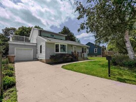 3841 Ridgeway Ave in Madison, WI - Building Photo