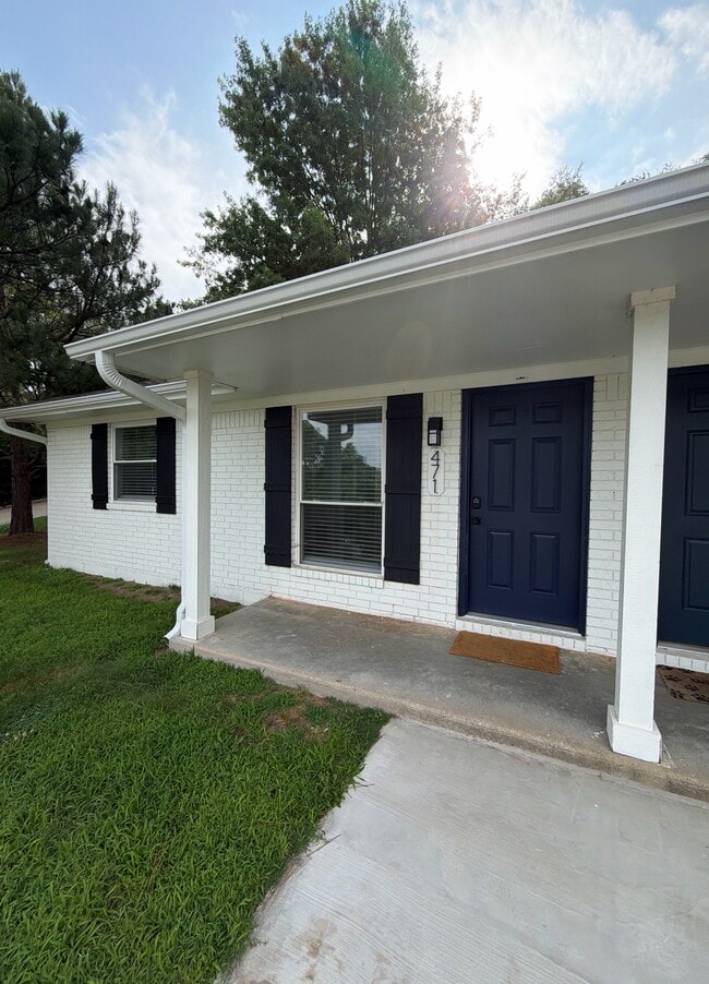 property at 481 W Spruce St