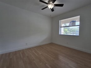 8763 Shadow Wood Blvd, Unit 202 in Coral Springs, FL - Foto de edificio - Building Photo