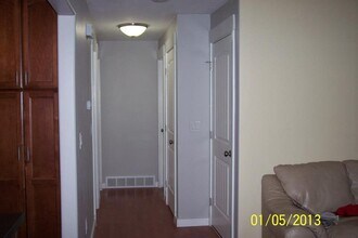 1018 E 9400 S in Sandy, UT - Foto de edificio - Building Photo