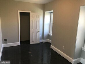 429 N 40th St in Philadelphia, PA - Building Photo - Building Photo
