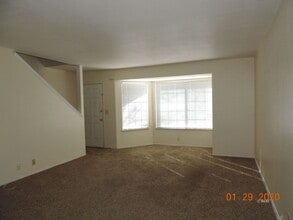 600 W Graaf Ave in Ridgecrest, CA - Building Photo - Building Photo