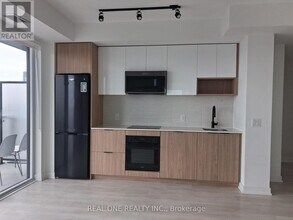 5 Defries St in Toronto, ON - Building Photo - Building Photo