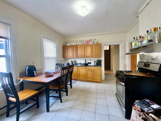 103 Calumet St, Unit 2