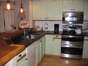 100 Colonnade Dr in Hilton Head Island, SC - Building Photo - Building Photo