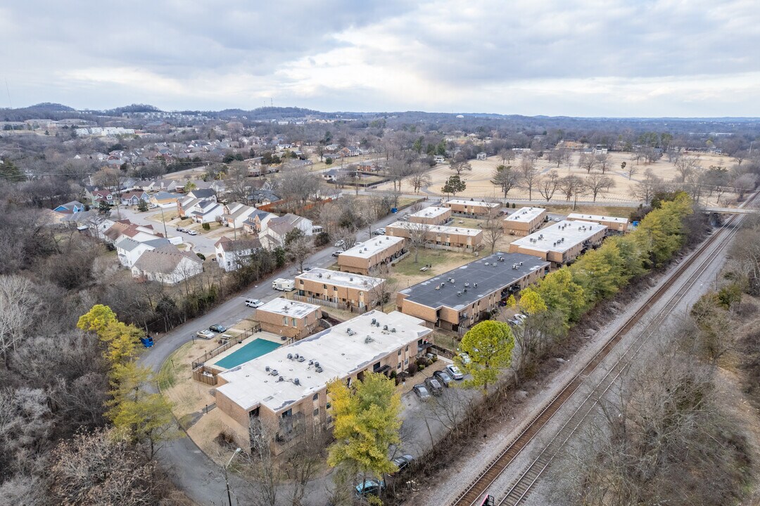 Quail Creek in Madison, TN - Building Photo