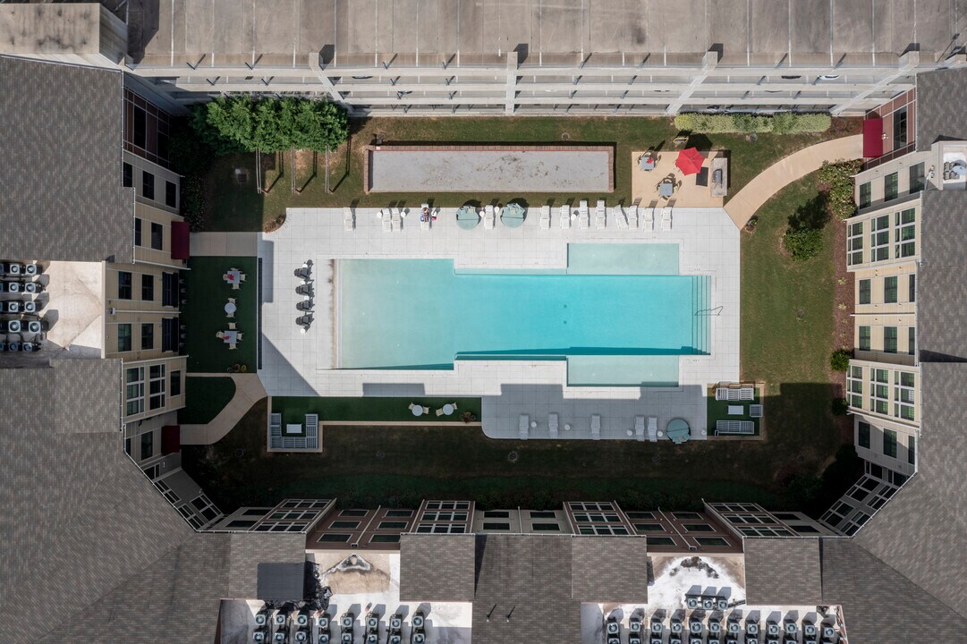 Riverfront Village in Tuscaloosa, AL - Foto de edificio