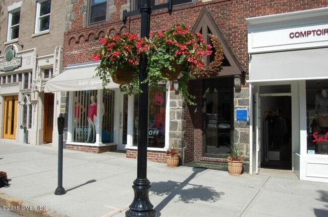 271 Greenwich Ave, Unit 3C
