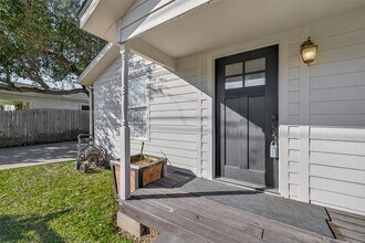 705 Center St in Richmond, TX - Building Photo - Building Photo