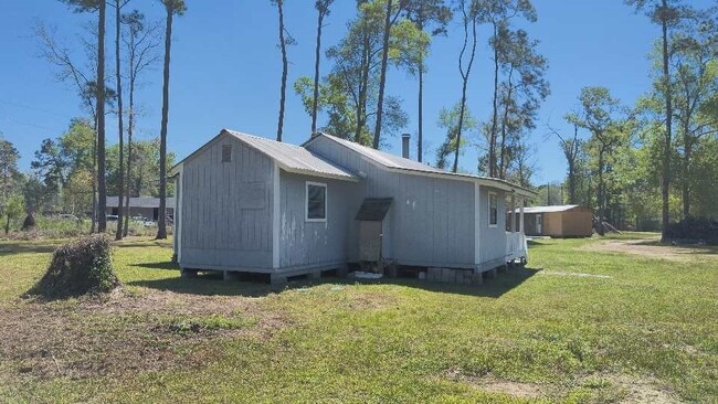 property at 18397 Deer Glen W Dr