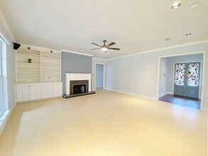 5131 Landing Ct in Baton Rouge, LA - Building Photo - Building Photo