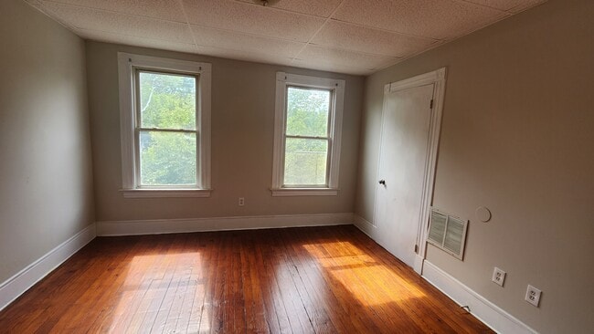 114 Cedar Hill Ave, Unit 2 in New Haven, CT - Foto de edificio - Building Photo