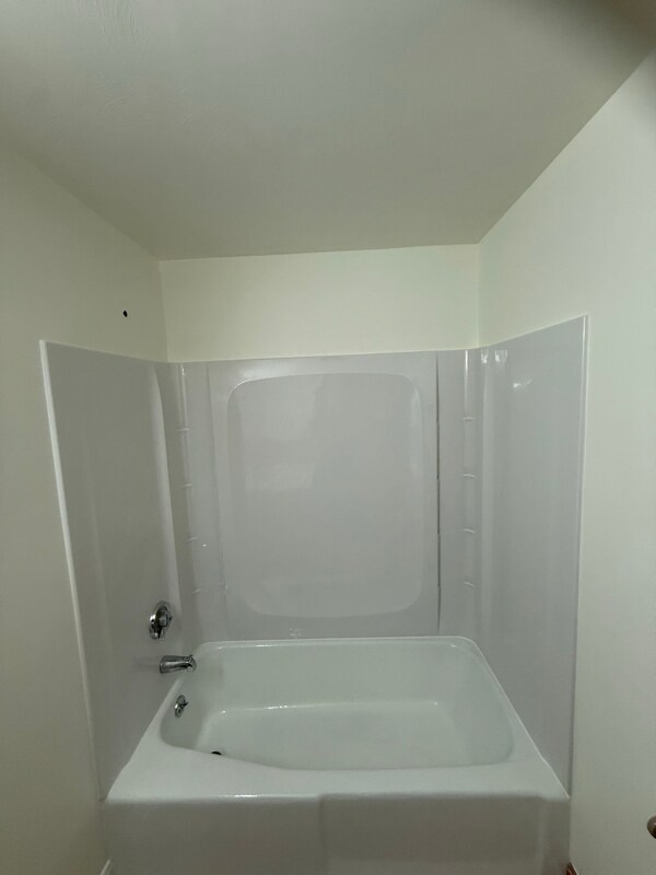 73 Shawn Dr in Bristol, CT - Foto de edificio - Building Photo