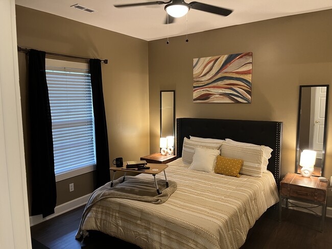 9155 Meadow Vista Rd in Charlotte, NC - Building Photo - Building Photo