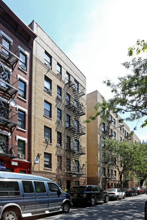 235 W 146th St in New York, NY - Building Photo